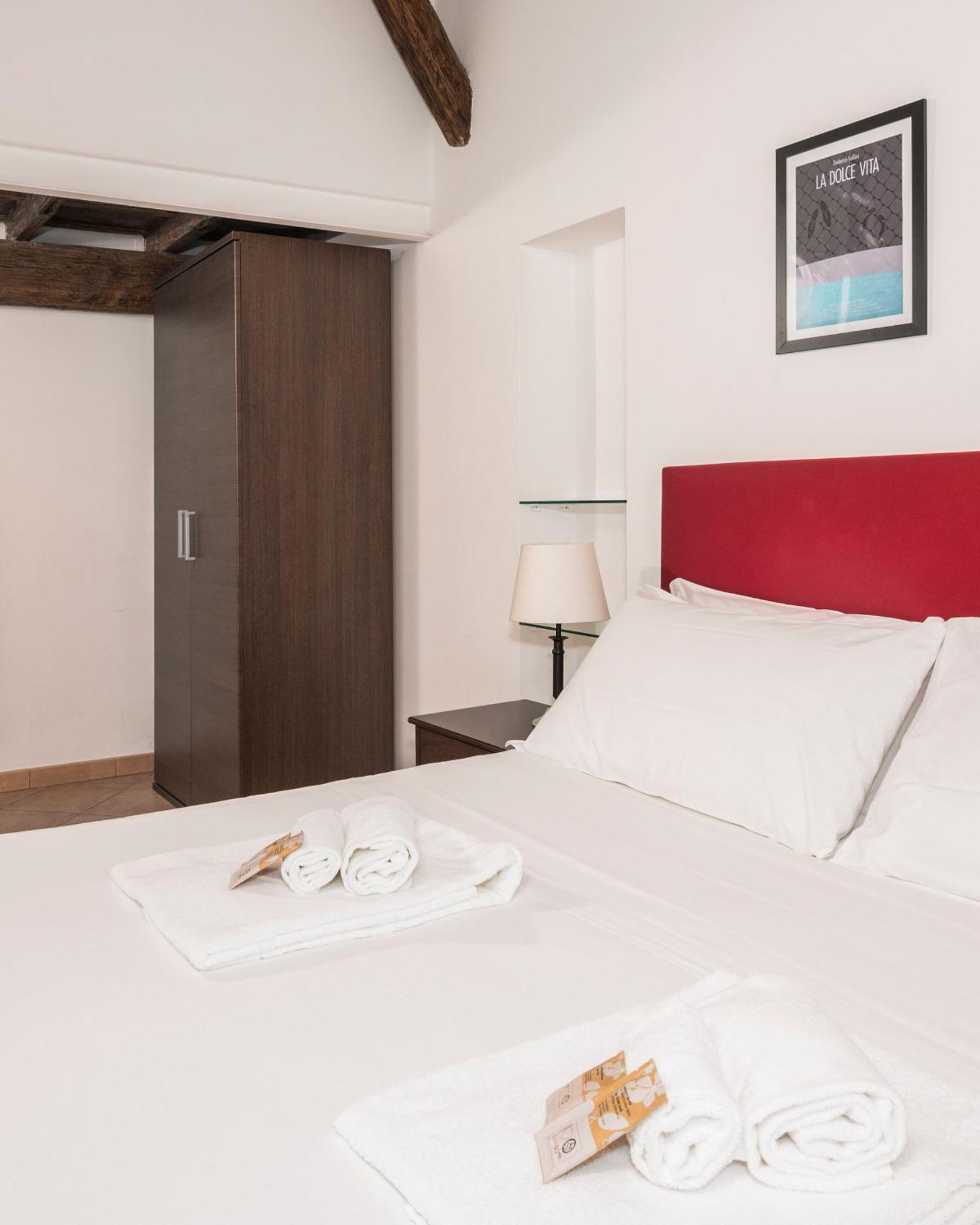 Suites Campo De' Fiori - Zen18-19-20 Рим Экстерьер фото